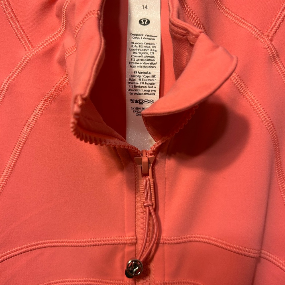 Lululemon Define Nulu Women’s Jacket - Picture 4 of 15
